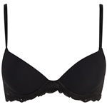 Calvin Klein Lace Push Up Bra. Kauniit, topatut liivit kaarituella.

Materiaali: 78% polyamidia, 22% elastaania.
Pestään 40 asteessa.
