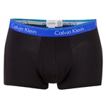 Calvin Klein Pro Stretch Trunk. Hyvännäköiset alushousut, joissa kaunis resori.

Materiaali: 92% puuvillaa, 8% elastaania.
Pestään 40 asteessa.
