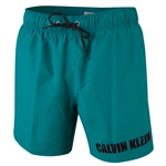 CK 59051W9 Medium Drawstring Short. Hyvännäköiset uimashortsit Calvin Kleiniltä.
Materiaali: 100% polyesteriä.
Pesu 30 asteessa.

