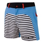 CK 59018W9 Short Surf Short. Hyvännäköiset surffaushortsit Calvin Kleiniltä.
Materiaali: 100% polyesteria.
Tvättas i 30 grader.
